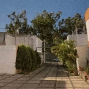 Condominio en Venta de 6 Casas Jardínes del Bosque $22´500,000