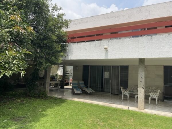 Casa en Venta en Av. Topacio de 2,400 m2 Aprox - Image 7